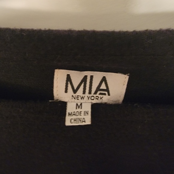 Mia - girls black sweater. Size medium - Picture 3 of 4